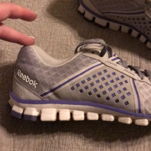 Ladies Reeboks - Picture 3 of 6